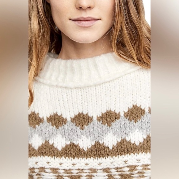 NWT Free People women Pullover Sz Large - Picture 4 of 5